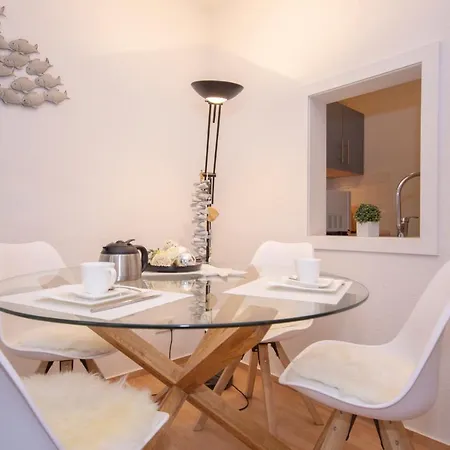 Ferienwohnung Strandkorb * Middelhagen